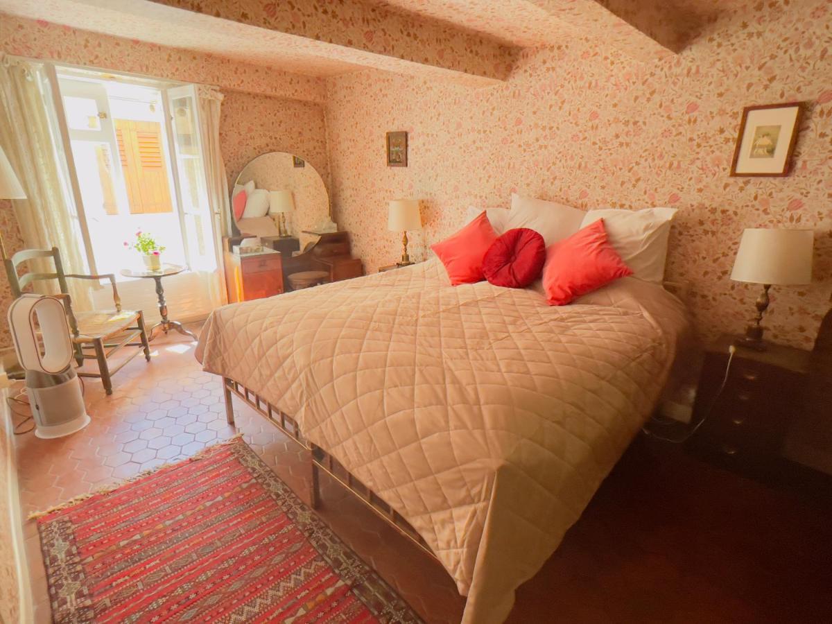 La Chambre Rose-Maison Searle A Tourtour Exterior photo